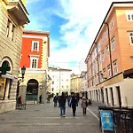 Stella Cavana Apartment