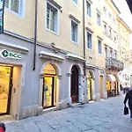 Stella Cavana Apartment